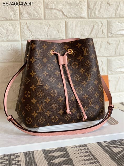 lv koffert|Louis vuitton Bucket Bag .